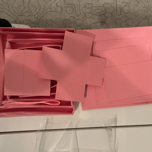 Pink Stackable Gift. Boxes (New / To. Be Assembled) - Picture 3 of 9